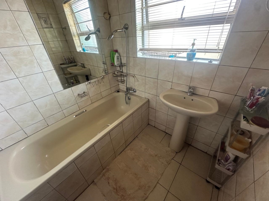 3 Bedroom Property for Sale in Manor Heights Eastern Cape
